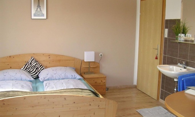 Vorderstoder Otro | Double room with shared bathroom - Kreilgut - Urlaub am Biobauernhof