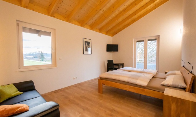Umkirch Apartamento | Double room with shower and WC