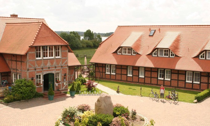 Muritz Casa | Double room with terrace and lake view - Flair Seehotel Zielow