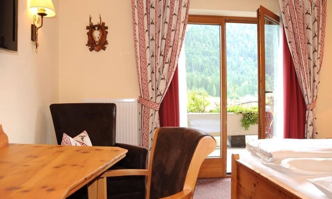 Brandenberg Casa | Habitación doble "Zirbenholz" - Hotel Neuwirt