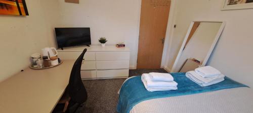 Bournemouth Casa | Double Rooms near Bournemouth Hospital ensuite or shared bathroom options