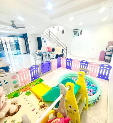 Bukit Baru Casa | Double Storey 5 room Bukit Beruang -18pax