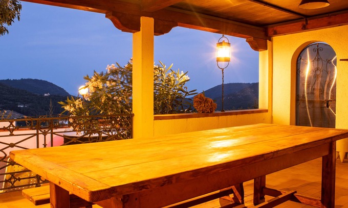Bardino Nuovo Apartamento | Double Terrace and Garden - Relaxation and valley view