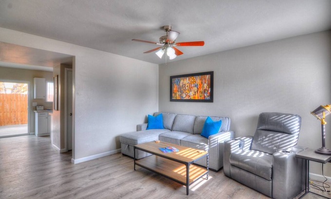 Grand Junction Casa | Double the Fun w/ 2 townhouses w/private hot tub!!