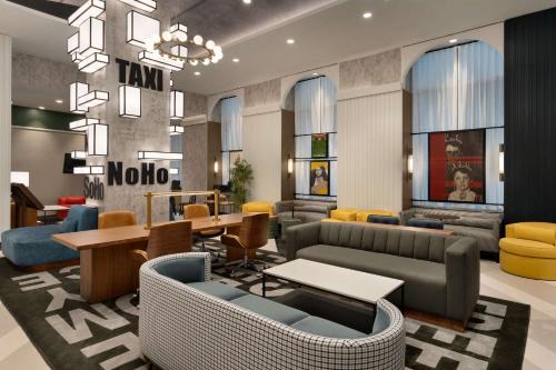 Stone Street Historic District Hotel | DoubleTree by Hilton New York Downtown