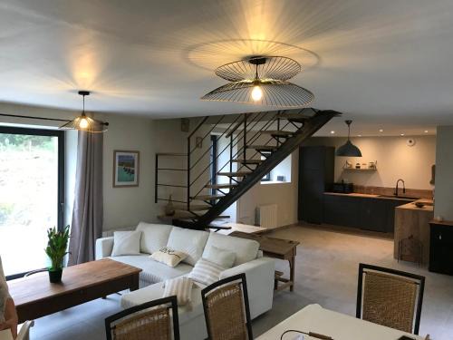 Cruguel Casa | Doublon