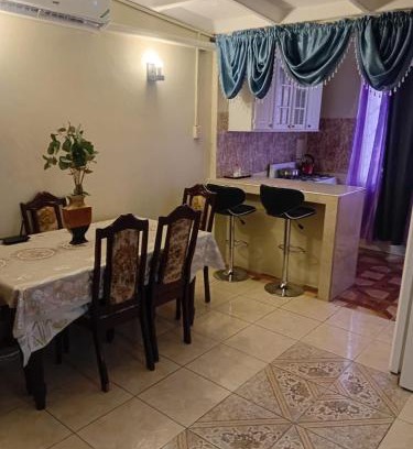 Portmore Apartamento | DOUG MANOR flat 2