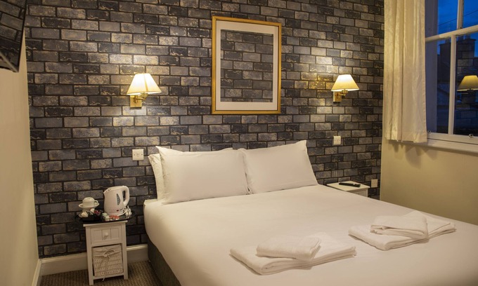 Castle Douglas Hotel | Douglas Arms Hotel