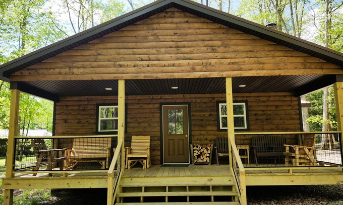 Tylersburg Cabina | Douglas Fir Cabin in the Woods