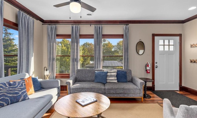 Douglas Casa | Douglas Retreat