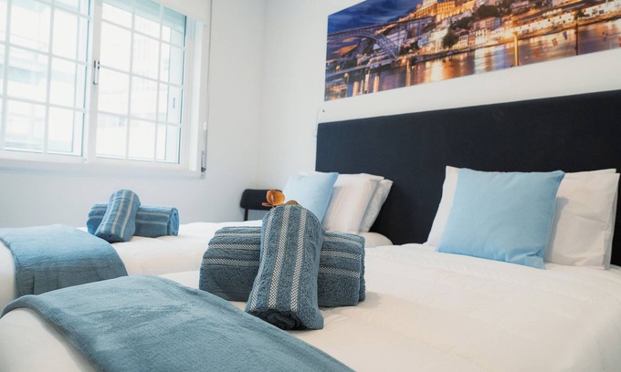 Vila Nova de Gaia Casa | Douro Garden & Rooftop Home - With Quick Access to Porto's World Heritage Sites