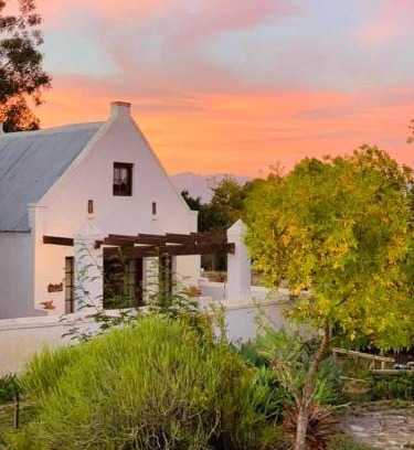 Breede Valley Chalet De Esquí | Dove Cottage at Rhebokskraal Olive Estate