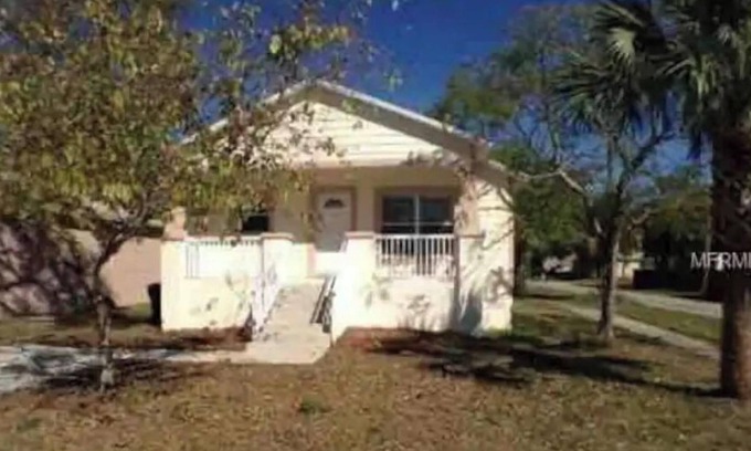 Port Tampa City Casa | Down By the Bay, 1mile to beach, 2 miles to McDill AFB