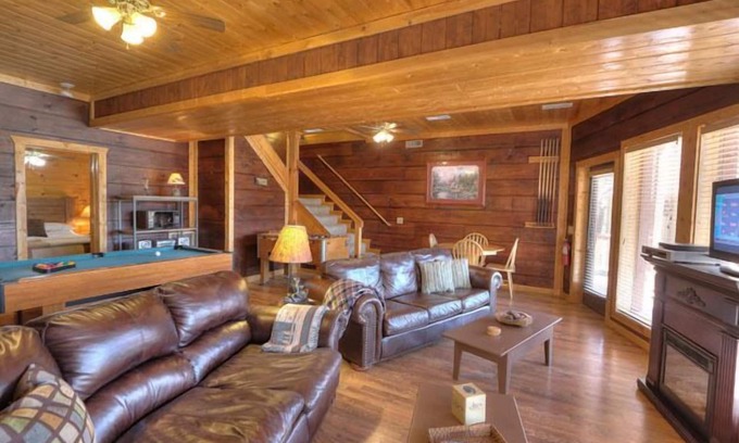Gatlinburg - Pigeon Forge Cabina | Down by the Water