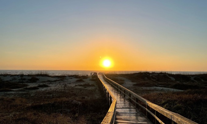 Tybee Island Casa | Down on the Corner...short walk to the beach…. 5-Star Clean.
