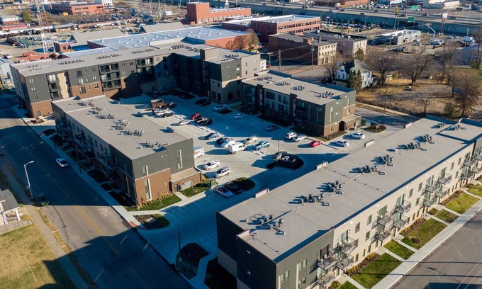 Evansville Apartamento | "Downontheabby" Two bed One bath with great wifi and fun attractions!