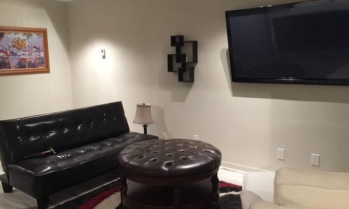Kelowna Central Business District Apartamento | Downtown 1 bedroom condo in Kelowna