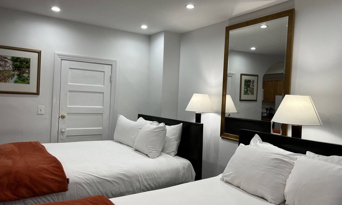 Columbia Heights Apartamento | Paquete de tres camas, metro y garaje público.