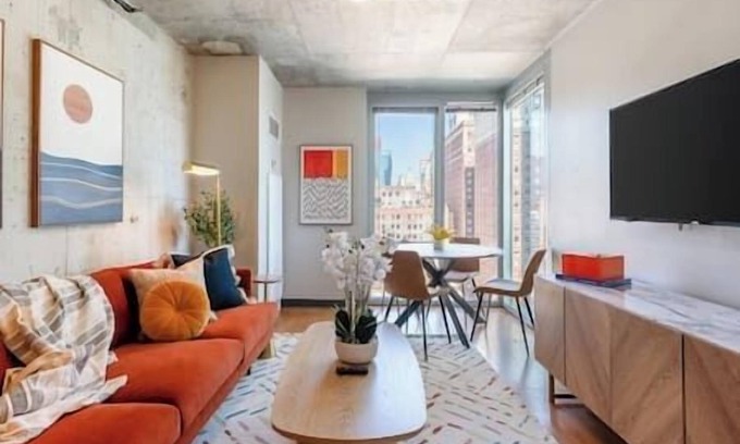 South Loop Condominio | Downtown 2bd #4 - Near Grant Park, Museums, Lake