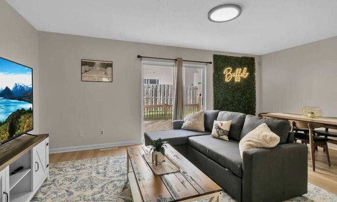 Downtown Buffalo Casa | Downtown and Upscale