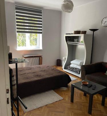 Miskolc Apartamento | Downtown Apartman near City Center & Miskolc Plaza