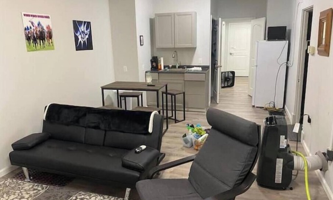 Babe Denny Apartamento | Downtown Apartment on first floor. PRIVATE.