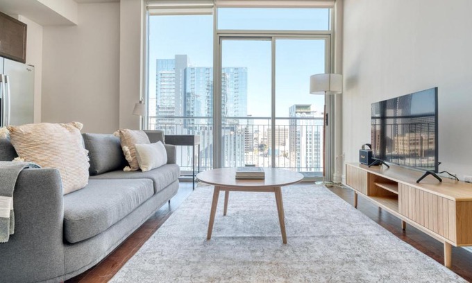 Waller Creek District Apartamento | Downtown Austin 1br w gym pool wd nr Capitol ATX-165