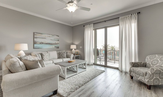 Old Town Condominio | Downtown Bay St Louis Condo - Walk to Beach!