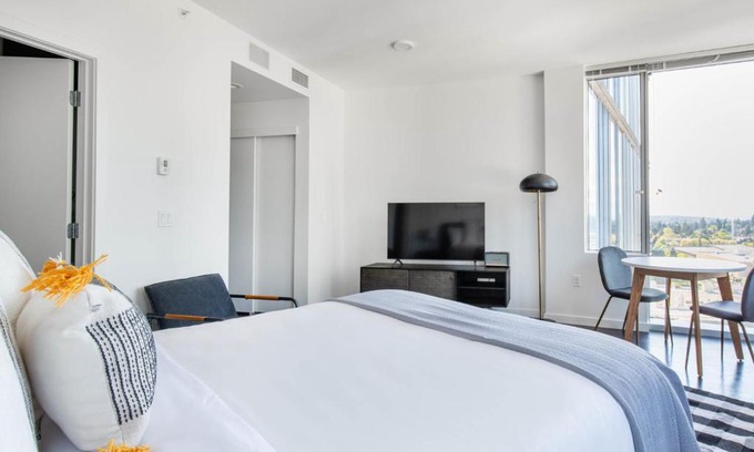 West Bellevue Apartamento | Downtown Bellevue Studio w Gym WD nr shops SEA-117