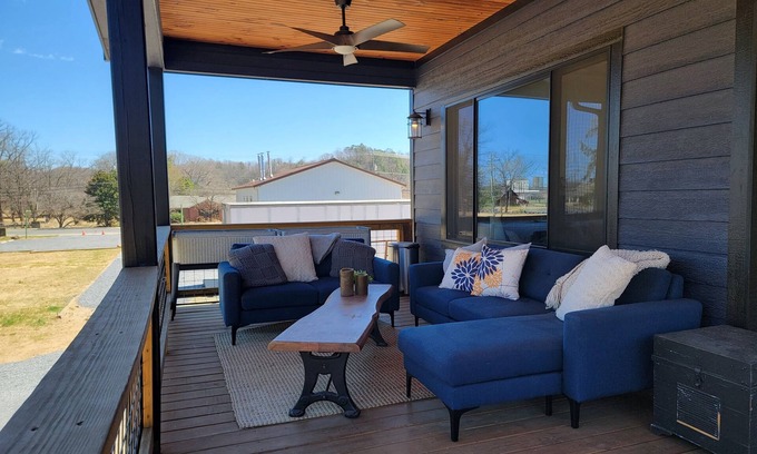 Old Fort Casa | Downtown Bungalow in Old Fort