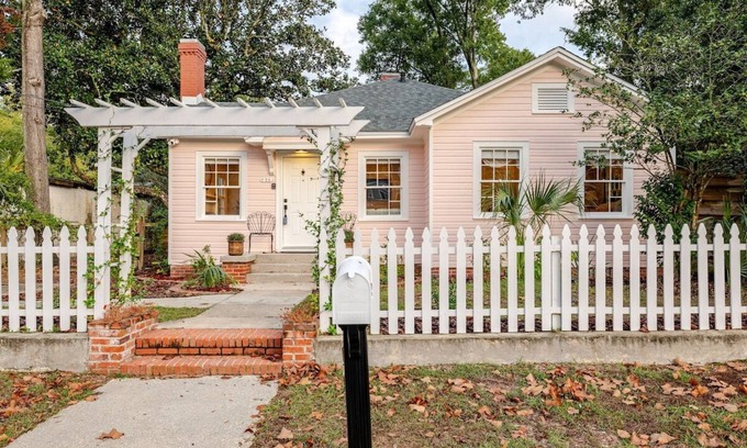South Pensacola Casa | Magnolia House Downtown Charmer 15 minutos a la playa