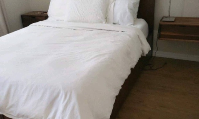 Collingwood Casa | Downtown Collingwood getaway!