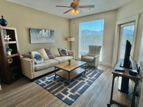 Central City Casa | Downtown Condo with Mountain Views