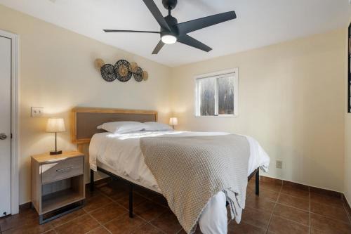 Grant Hill Casa | Downtown Cottage blocks from Petco Park