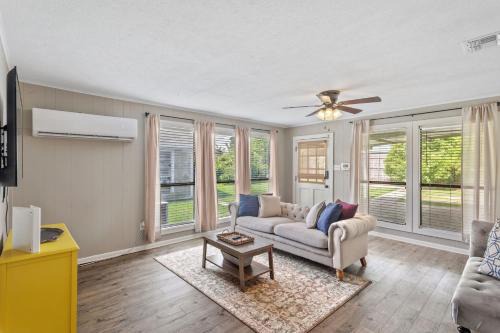 Lake Charles Casa | Downtown Cottage in Lake Charles LA