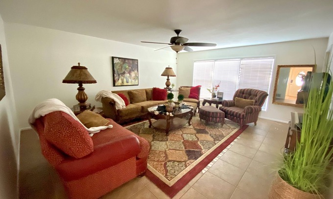 Odessa Casa | Downtown Cottage walking distance from Medical Center Hospital & Starbucks