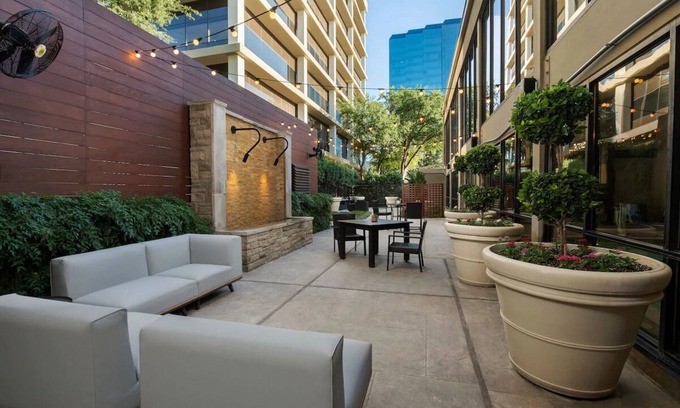Northeast Dallas Casa | Downtown Dallas Leisure Hub: Pet-Friendly, Stylish Comfort! | 4 Units
