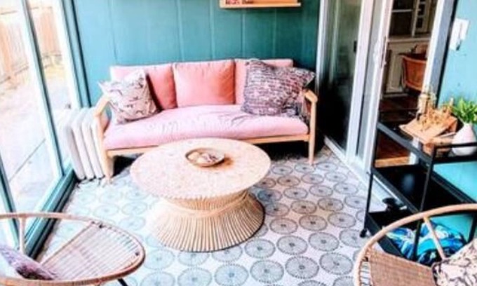 Long Beach Casa | Downtown Designer Duplex close to Beach! Spa Tub, Sunroom, Game Room, EV & more!