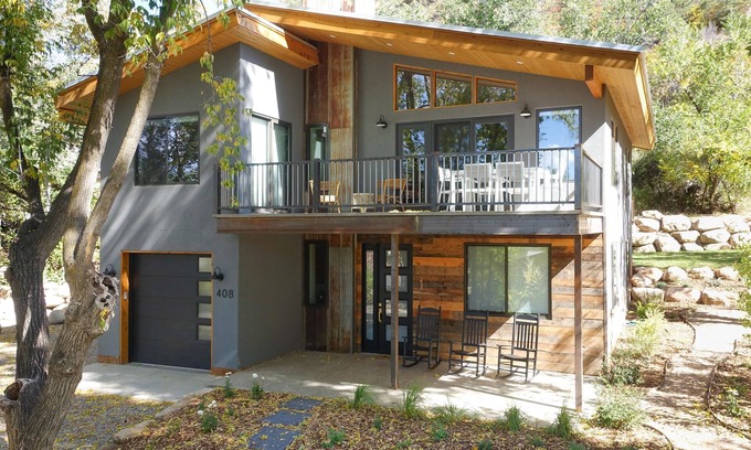 Durango Casa | DOWNTOWN DURANGO HIDEOUT, NUEVO MODERN HOME CUSTOM