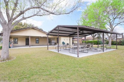 Southside Casa | Downtown Events Welcome Near Riverwalk and Alamo