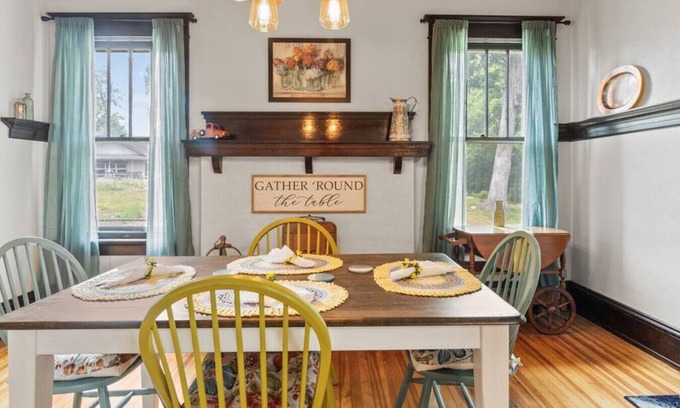 Hickory Casa | Downtown Executive Retreat
