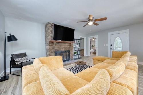 Columbus Casa | Downtown Family Retreat,15 mins to Fort Benning
