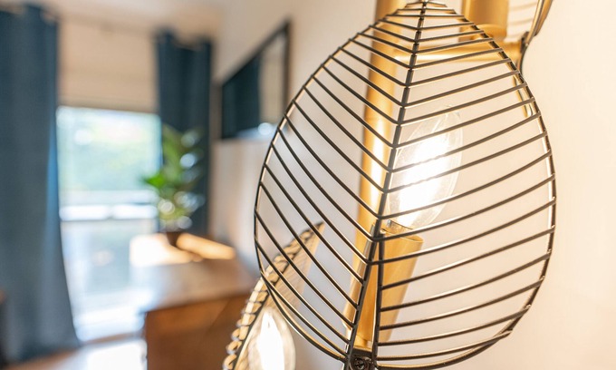 Harlow Casa | Downtown Gem! Yoga Room! Reliable WIFI!