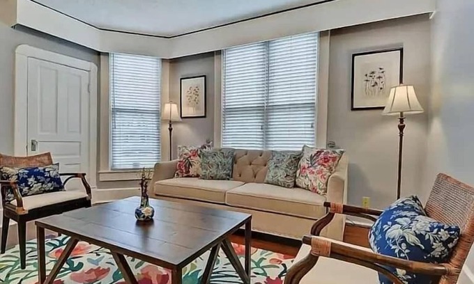 Near Northside Casa | Downtown Indy Comfort | 5BR, 2BA Sleeps 12