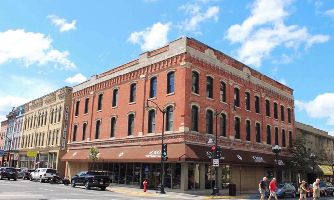 Historic Downtown La Crosse Apartamento | Downtown La Crosse 3-Bedroom Retreat