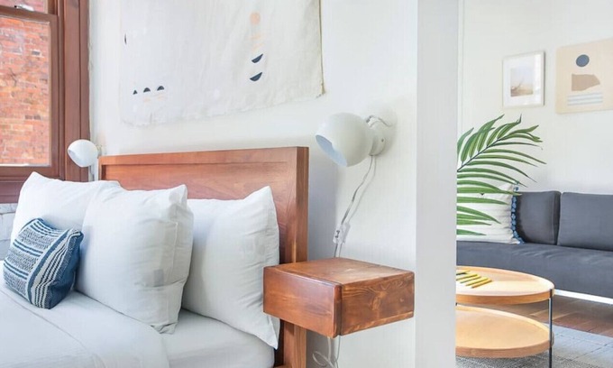 Yamacraw Village Apartamento | Downtown Loft Near Everything
