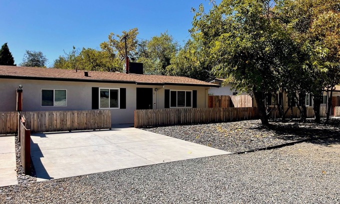 Loomis Casa | Downtown Loomis Modern Farmhouse 3