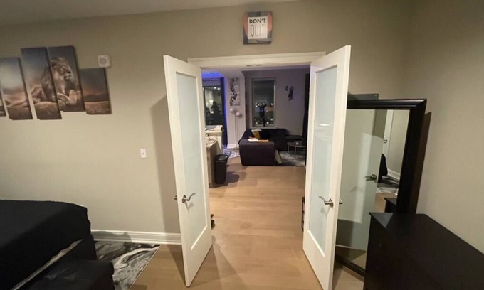 Mount Vernon Condominio | Downtown Luxury Apt- Long Term Stays Welcomed