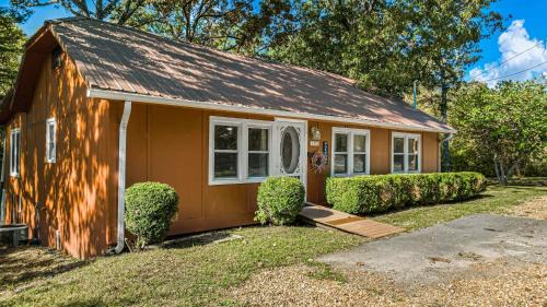 Mentone Casa | Downtown Mentone - Baileys Bungalow