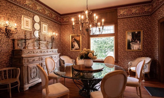 Newnan Casa | Downtown Newnan, Family Friendly Luxury Estate